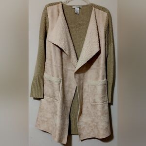 WD-NYFaux Suede, Sherpa,and Knit Cardigan in a tan/beige color Size S